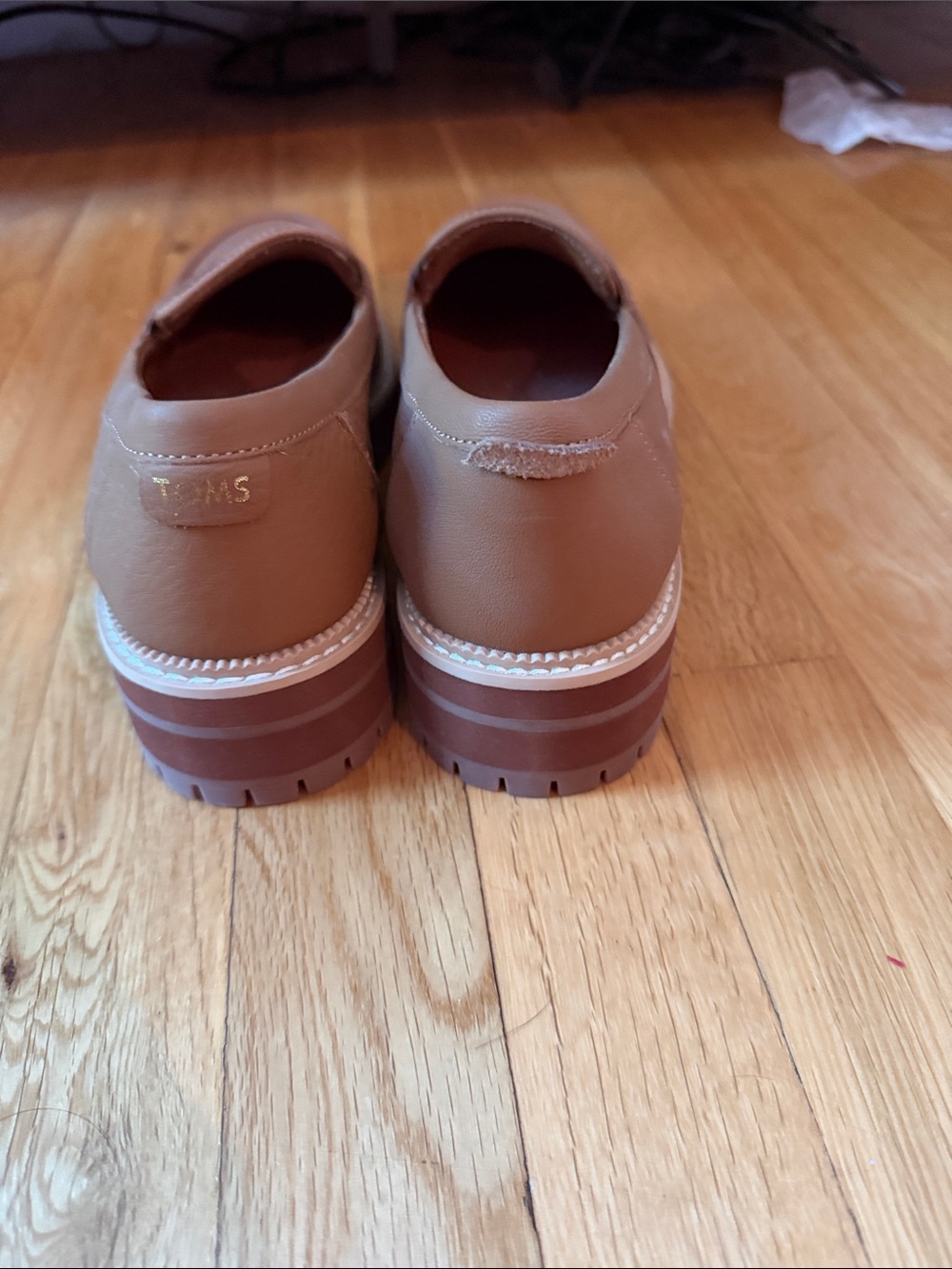 Toms Women’s Cara Loafers - Picture 3 of 5